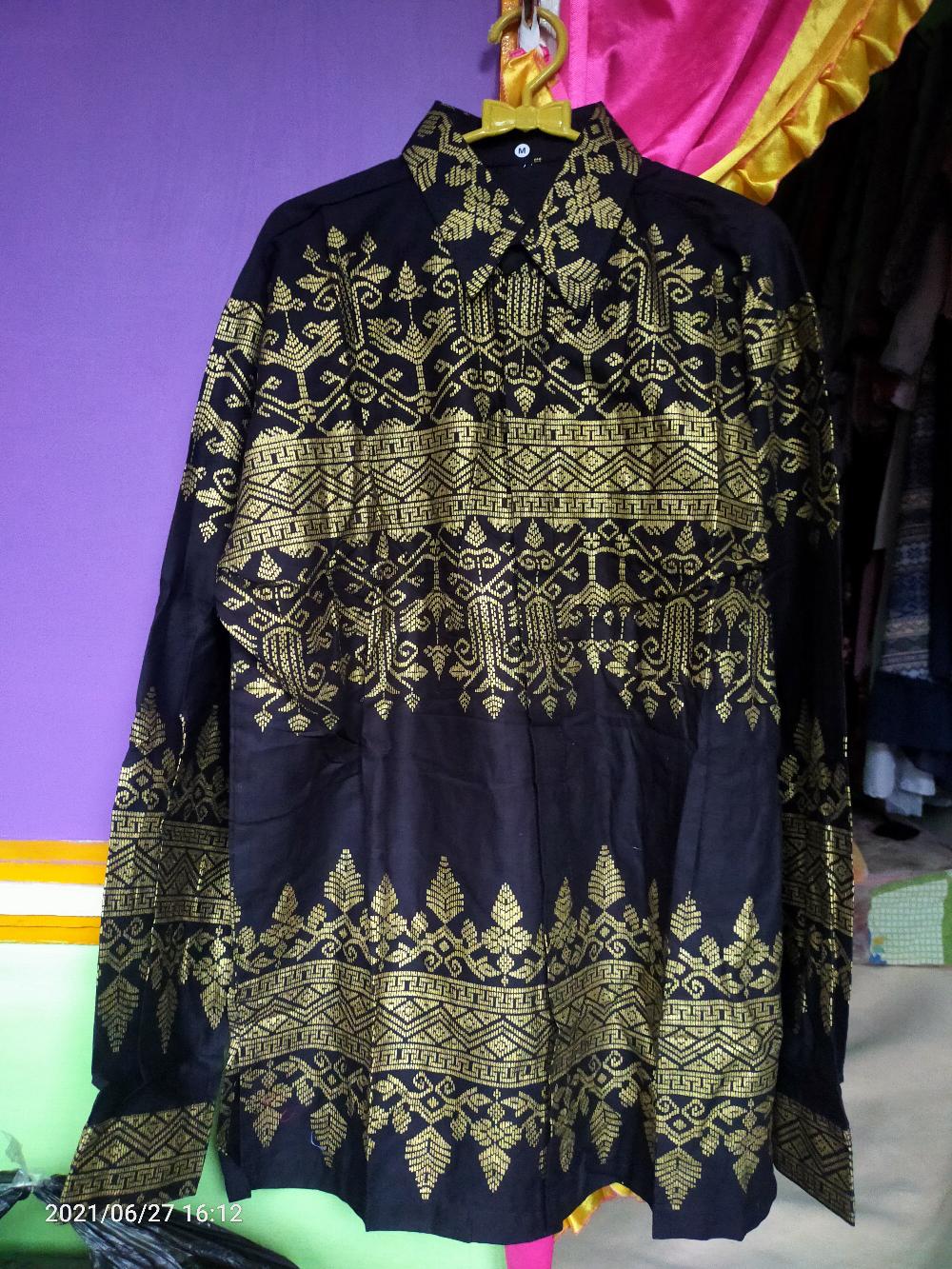 Kemeja Batik Lengan Panjang Pria Motif Anjani Prada