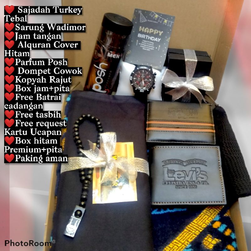 

TERLENGKAP!! Hampers Cowok, Hempers perlengkapan sholat,kado sajadah,sarung,parfum,jam tangan