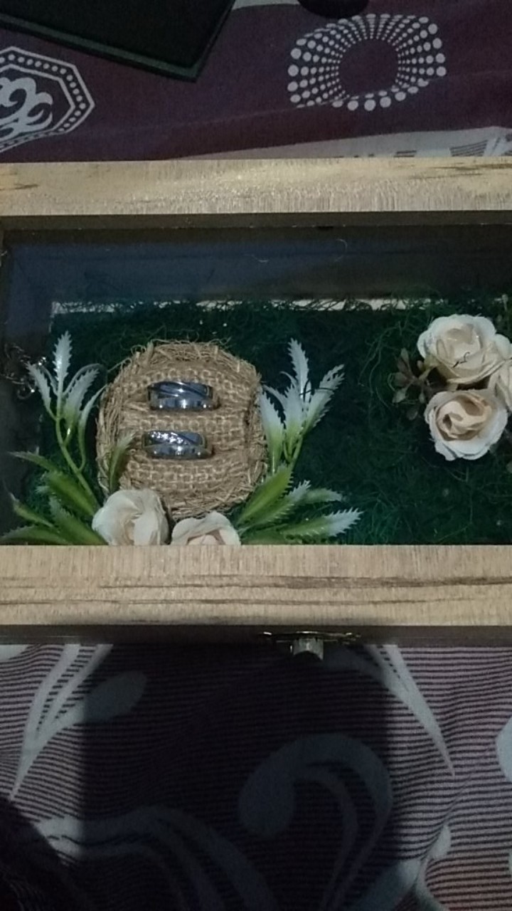 Kotak Cincin Kayu Besar + Bunga Untuk Seserahan/ Lamaran Kce