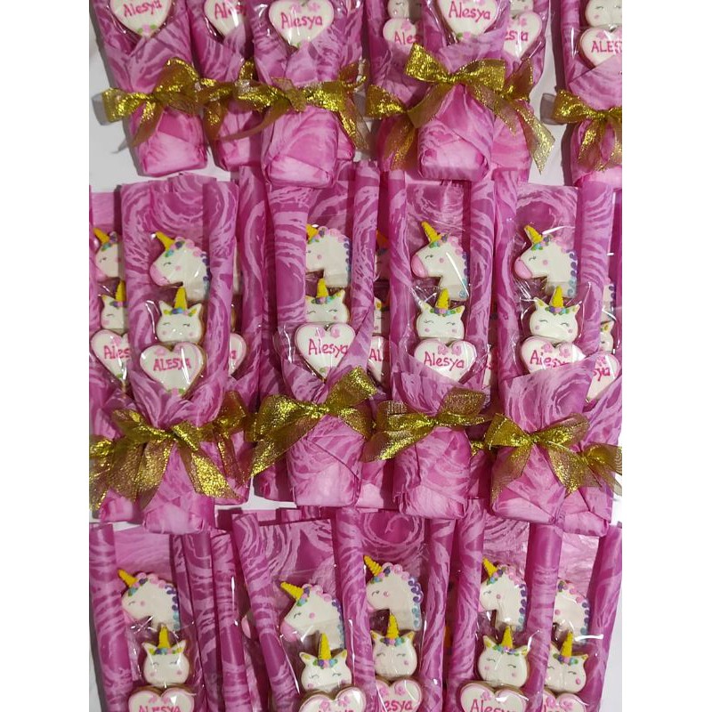 

HAND BUKET MINI COOKIES SOUVENIR ULTAH