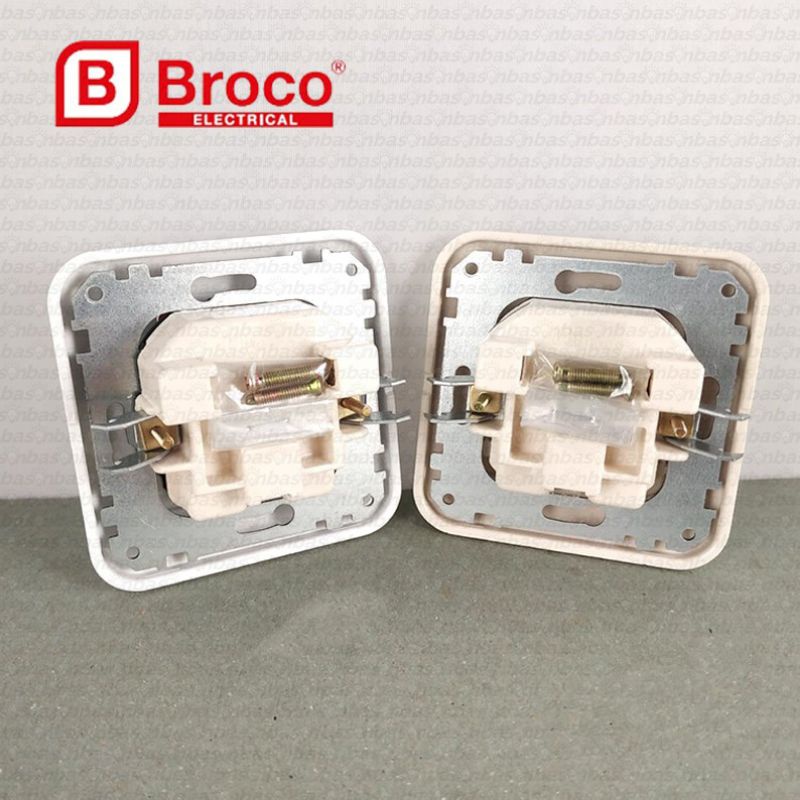 BROCO Gracio BSI AC Socket SET OB | Colokan AC | Cream