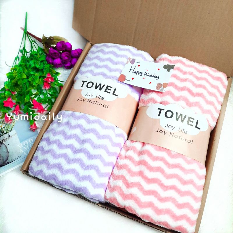 

Hampers Handuk Couple 70x140cm / Gift Box Hadiah Pernikahan / Paket kado couple