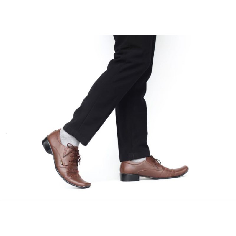 SAEPATU PENTOVEL KULIT ASLI CEVANY SAMAK