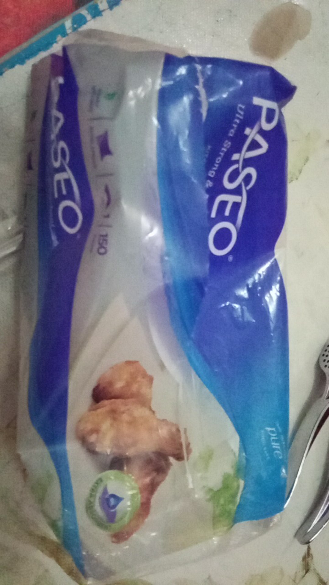 Paseo Luxurious Hand Towel Strong & Absorbent 150 Sheets