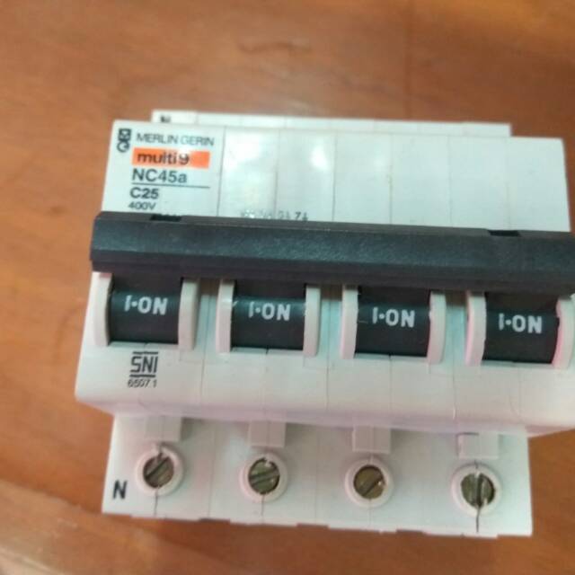 MCB NC45a 4 PAS 25A