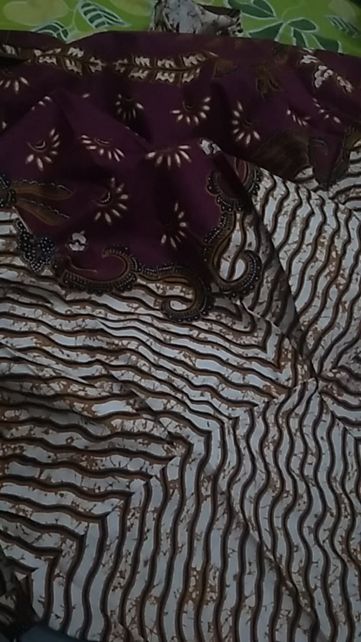 Gamis Batik Ekslusif Motif Kenari