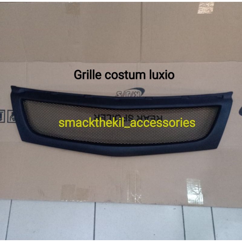 GRILLE COSTUM LUXIO