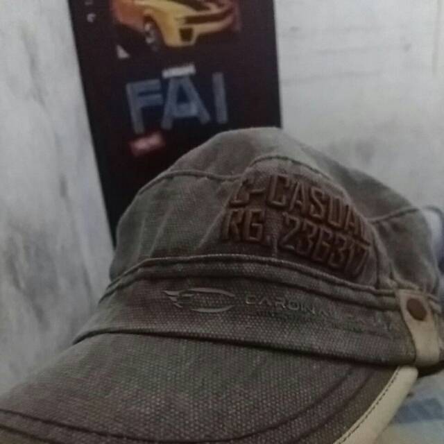 Topi Cardinal Casual