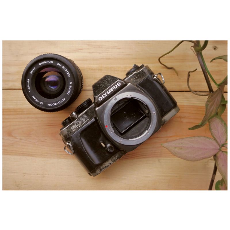 Olympus OM2000 kamera analog