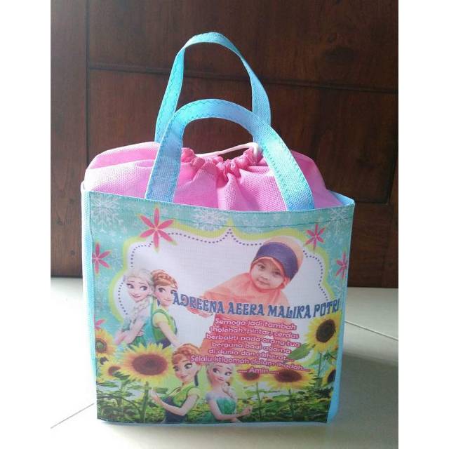 

Tas Souvenir ultah model serut