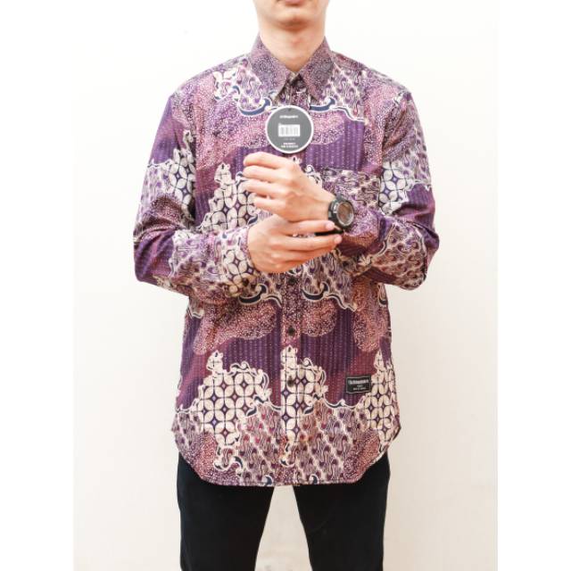 Kemeja batik slimfit lengan panjang premium