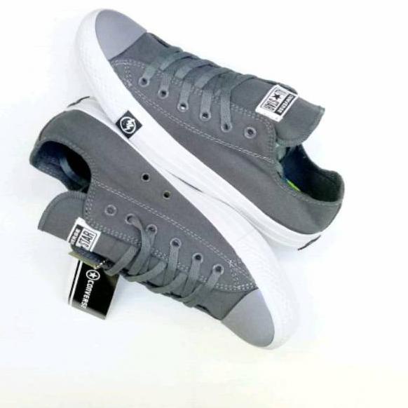 Terbaik! SEPATU SNEAKER CONVERSE ALL STAR UNDEFEATED GRADE ORI WARNA ABU .,