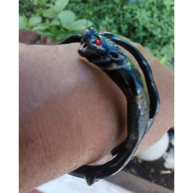 Gelang akar Bahar hitam ukir macan