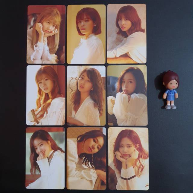 [READY STOCK] TWICE - SEASON GREETINGS 2018 'FIRST LOVE' PHOTOCARD