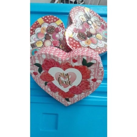 

Box hampers Love 3 pcs valentine