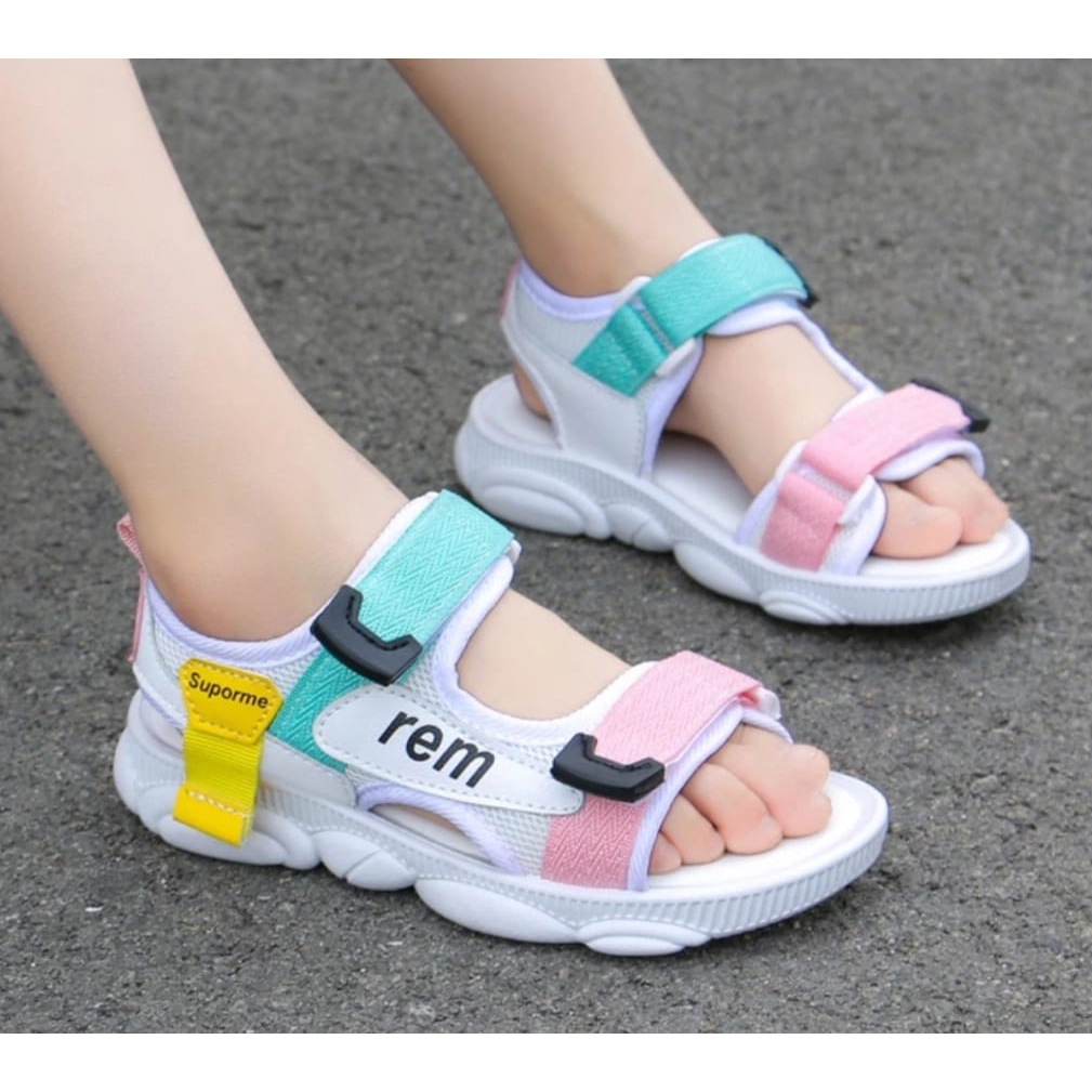 DCAL SANDAL TALI ANAK AP08