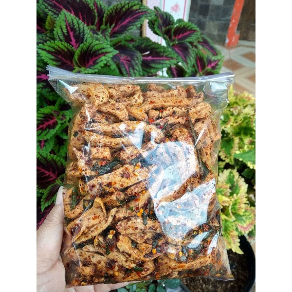 

basreng pedas 250 grm basreng pedas daun jeruk basreng stik