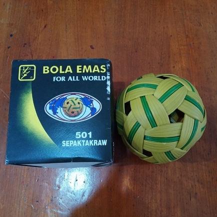 BOLA TAKRAW PLASTIK BOLA EMAS