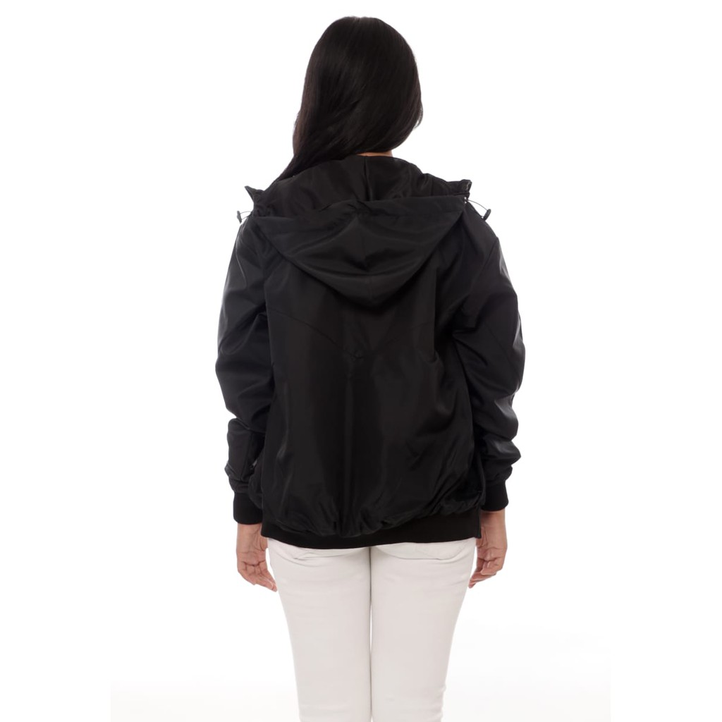 Jaket Parasut Wanita Sporty Casual