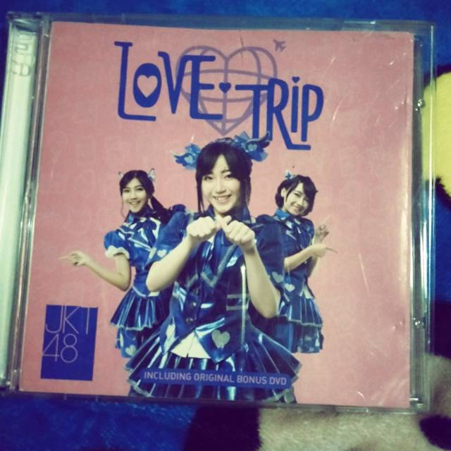 CD+DVD JKT48 Love Trip