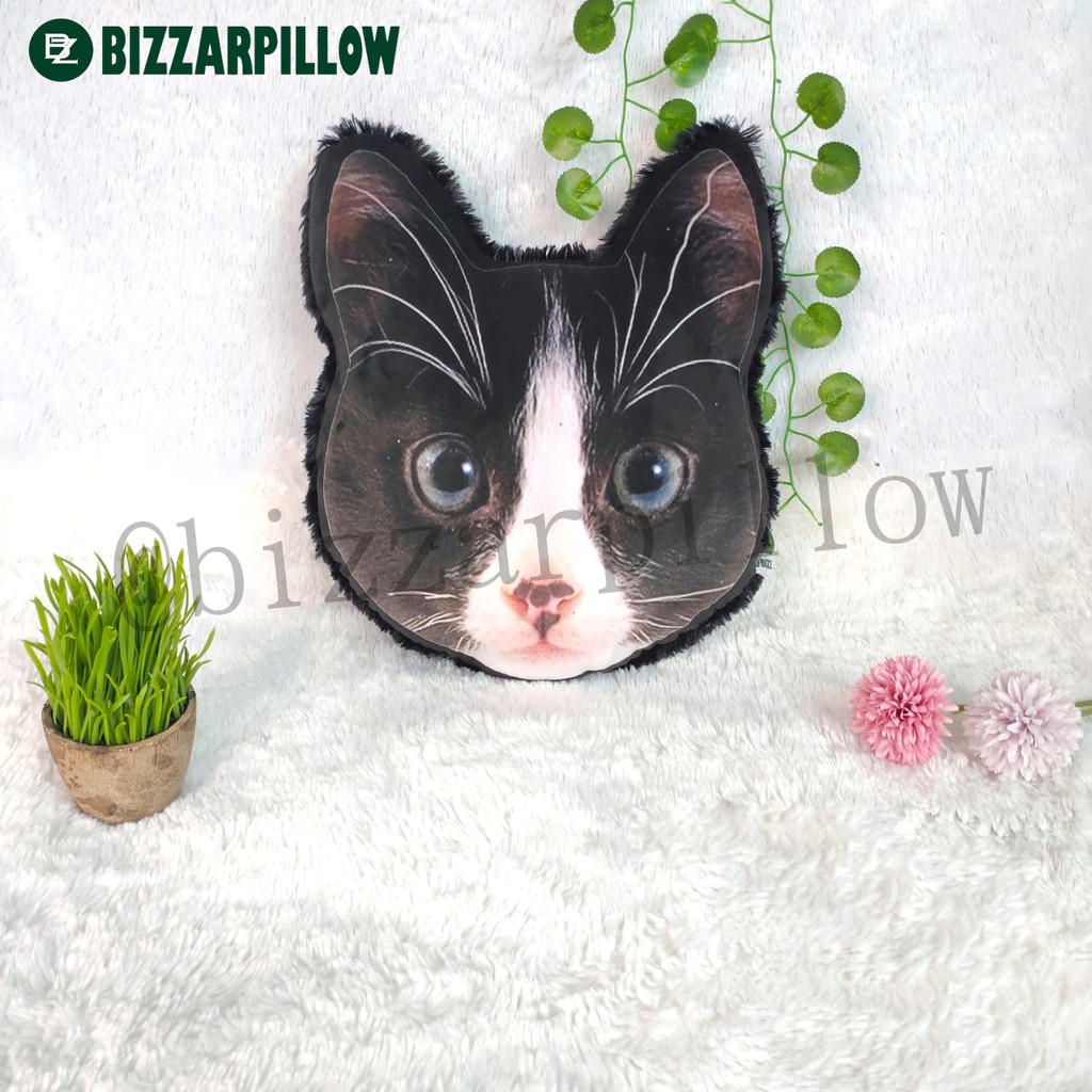 Bizzarpillow Bantal Kepala Kucing Bulu Rasfur size M BZ051