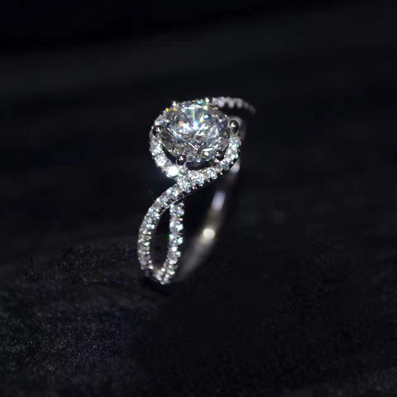 Fashion and Fully-Jewelled Winding Diamond Ring Open Ring