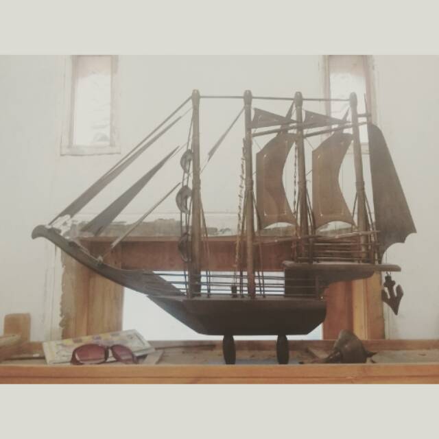 Handycraft miniatur kapal layar