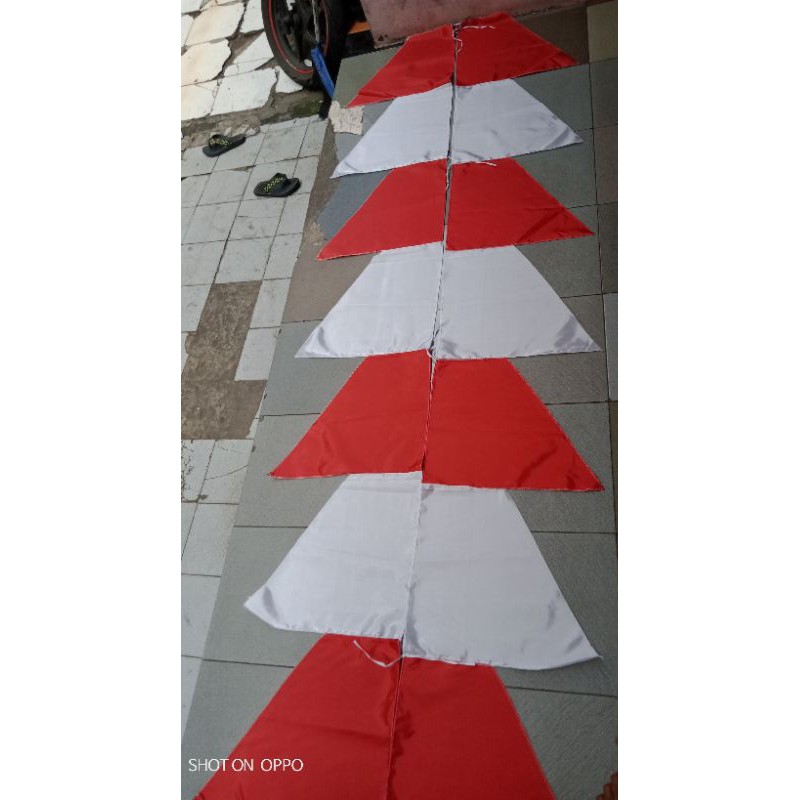 Umbul-umbul polos, umbul umbul, bendera umbul umbul, pernak pernik kemerdekaan