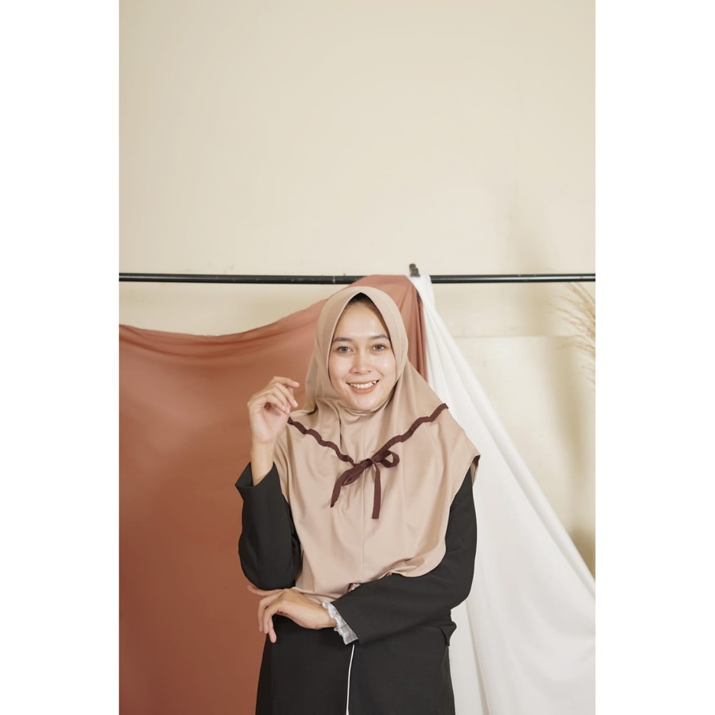 Bergo instan Arika list pita jersey