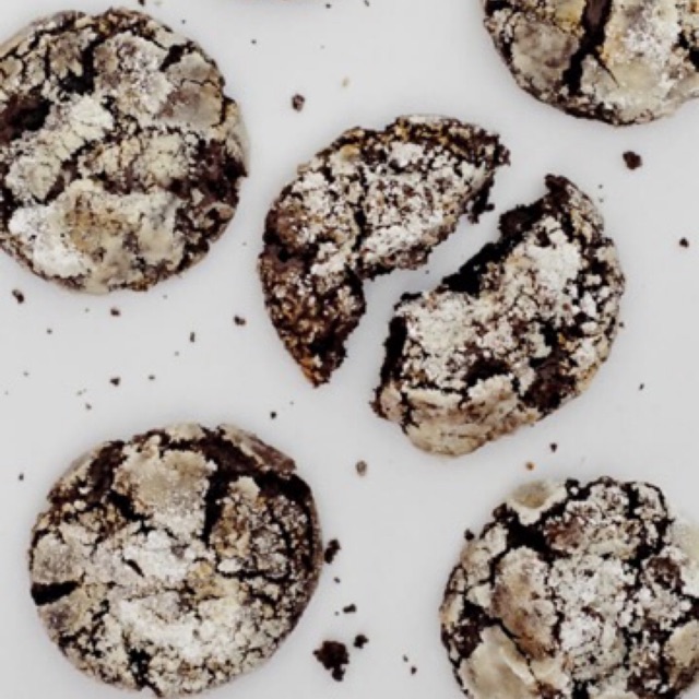 

double choco rockie (1 pax ~ 5 pcs)