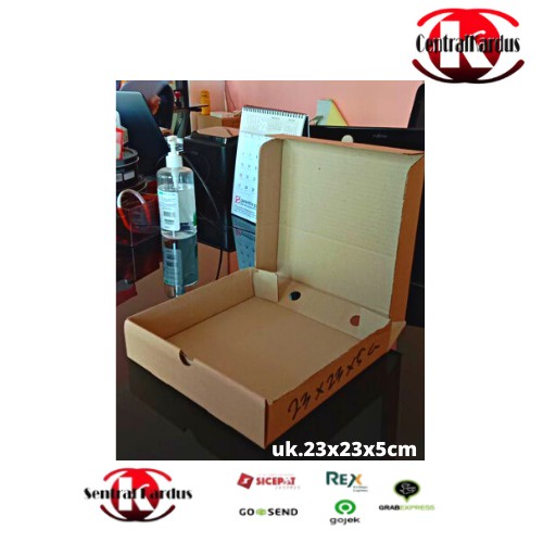 

KARDUS | PIZZA | BOX DIECUT 23X23X5CM(ISI 10 PCS) BOX PACKAGING /POLOS KOKOH