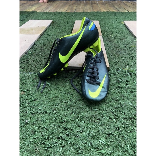 NIKE MERCURIAL