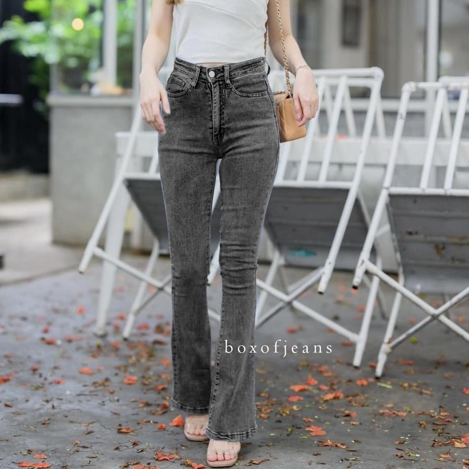 Star Seller.. Boxofjeans - HW Flared / Cutbray Jeans - SNOW BLACK populer