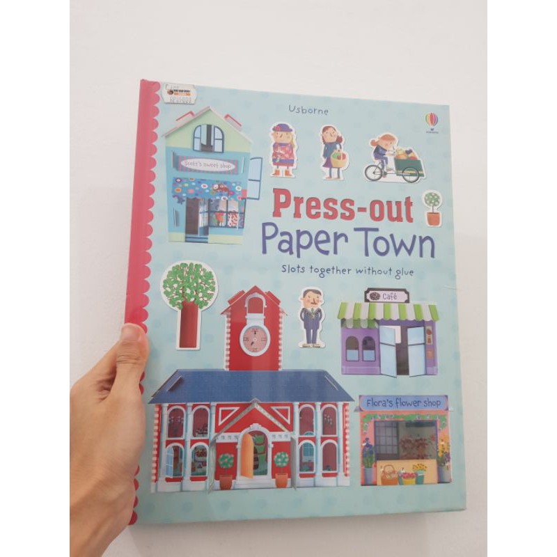 Usbourne Press Out Paper Town