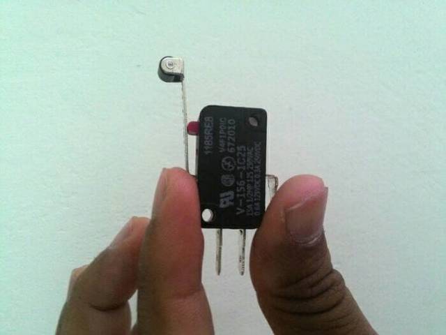 Saklar Tombol Dim Lampu Tembak Sorot / Saklar Lampu Tembak / Micro