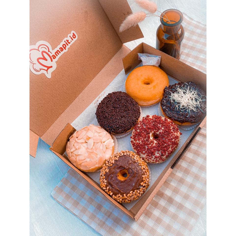 

Donat Kentang Premium Kue Donut - Giftbox Hampers Kado - Donat Butter