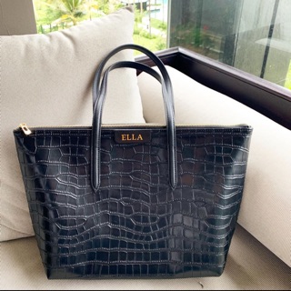 black leather tote bag