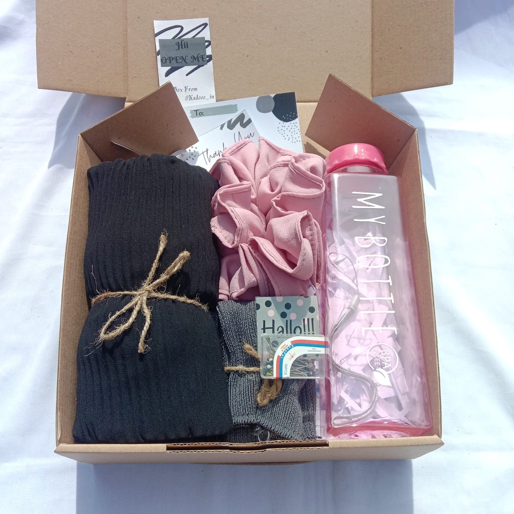 TERMURAH !!! Kado hampers cewek hijab pashmina plisket, hampers cewek, kado ulangtahun, kado wisuda, kado pernikahan, souvenir, hadiah unik, kado unik, kado murah, kado wisuda.