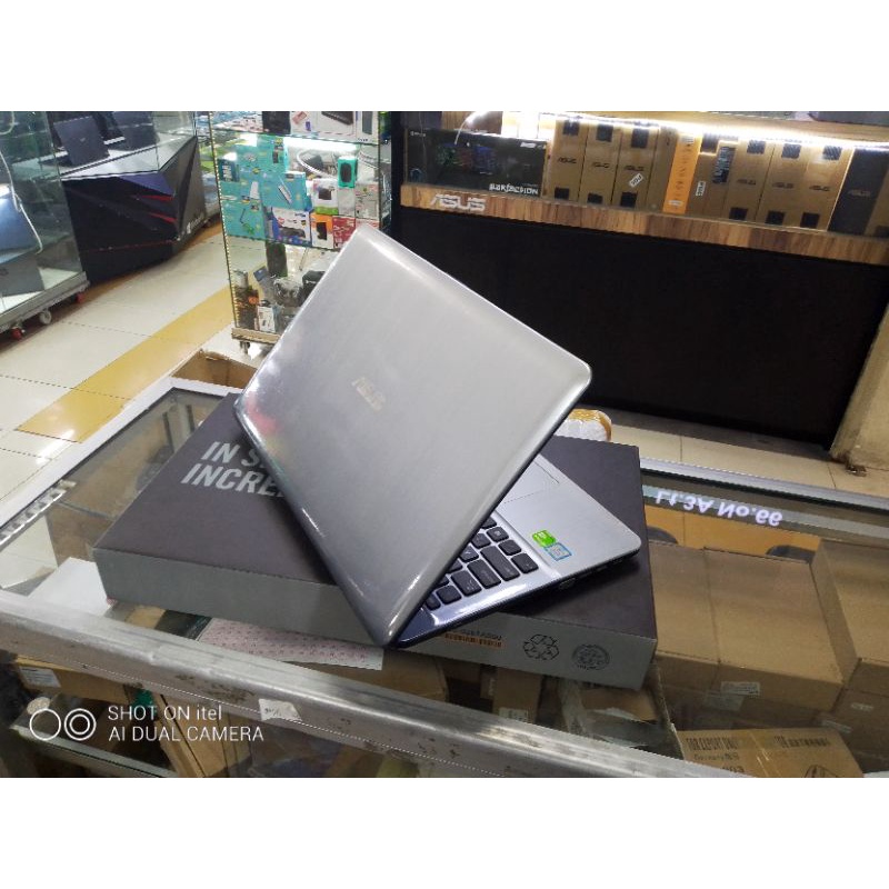 Laptop Leptop Gaming Desaing ASUS CORE I3 Gen6 Memrory RAM 4GB HDD 1TB Vga Nvidia 2Gb 15 inch Wind10