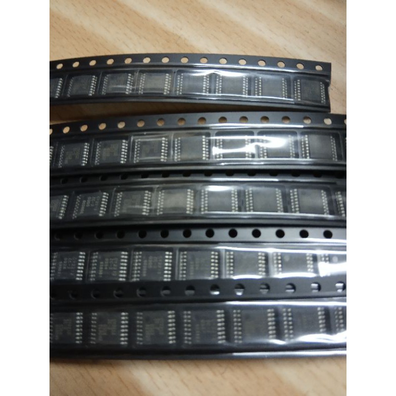 IC CY 212 PS2 SERI 10000