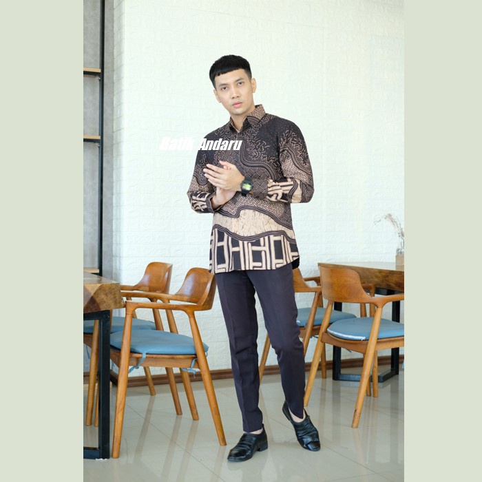 Baju Batik Pria Slimfit Lengan Panjang Modern Heem Premium Bahan Katun Solo Warna Hitam Cream