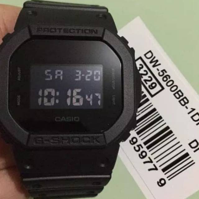 Casio original G-shock DW 5600BB