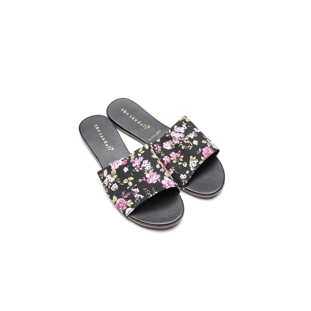 Ramayana x The Sandals Sandal Wanita Flat RSP 103 HITAM Ramayana x The Sandals Sandal Wanita Flat RSP 103 HITAM