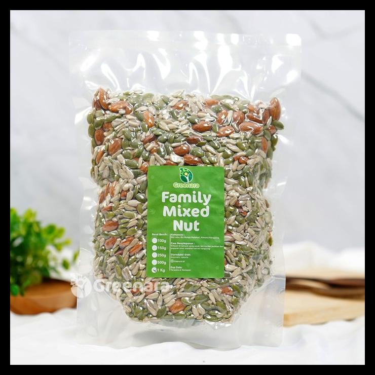 

DISKON TERBATAS !!! FAMILY MIXED NUTS 1KG TERLARIS