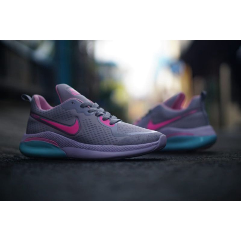 SEPATU SNEAKER RUNNING WANITA NIKE JOIRED