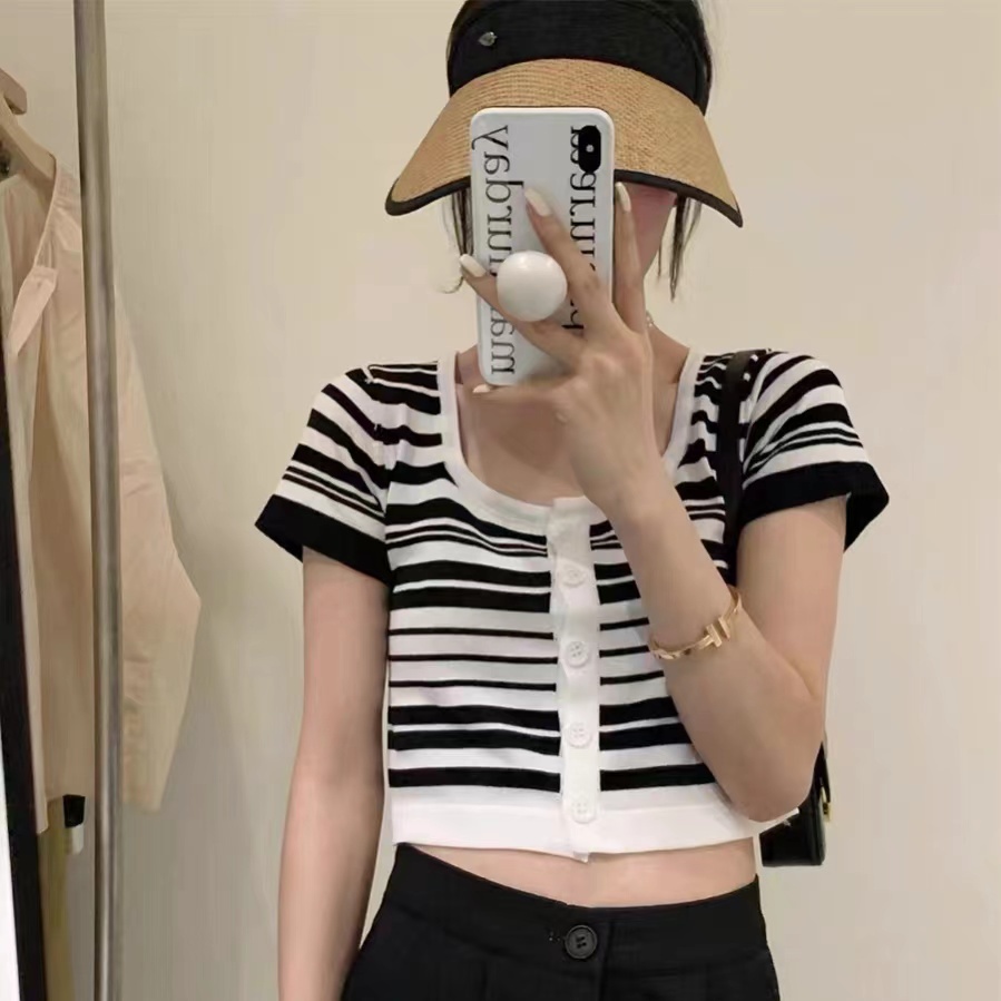 Korean Stripe Button Cropped Short Sleeve T-Shirt Atasan Wanita Motif Garis - Garis 2062