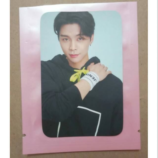 [Booked] NCT Johnny Jenim Sports Black pc