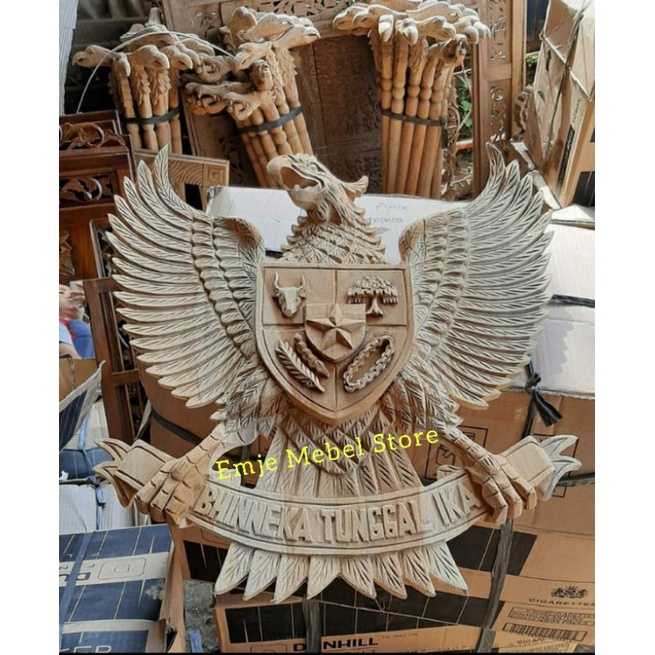garuda jati ornamen kayu dekorasi dinding ukir