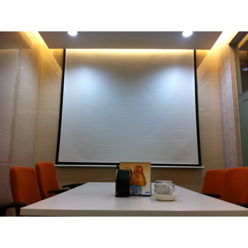 Screen projector manual / gantung 70&quot; (178cm x 178cm)