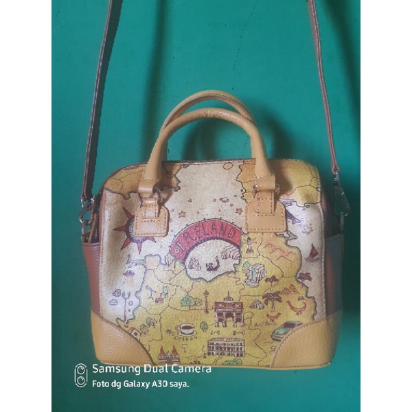 Tas selempang/sling bag Brera Art Fever